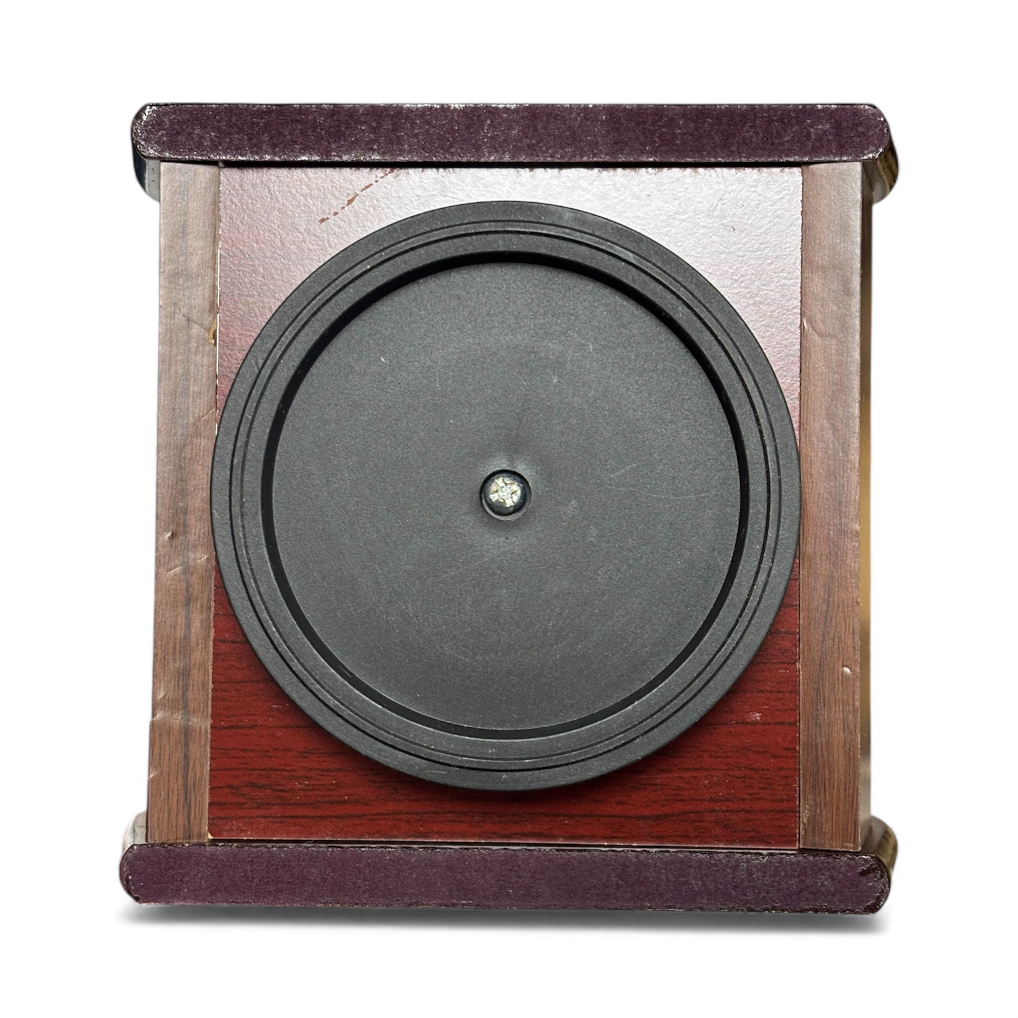 Въртящ се настолен органайзер от дърво