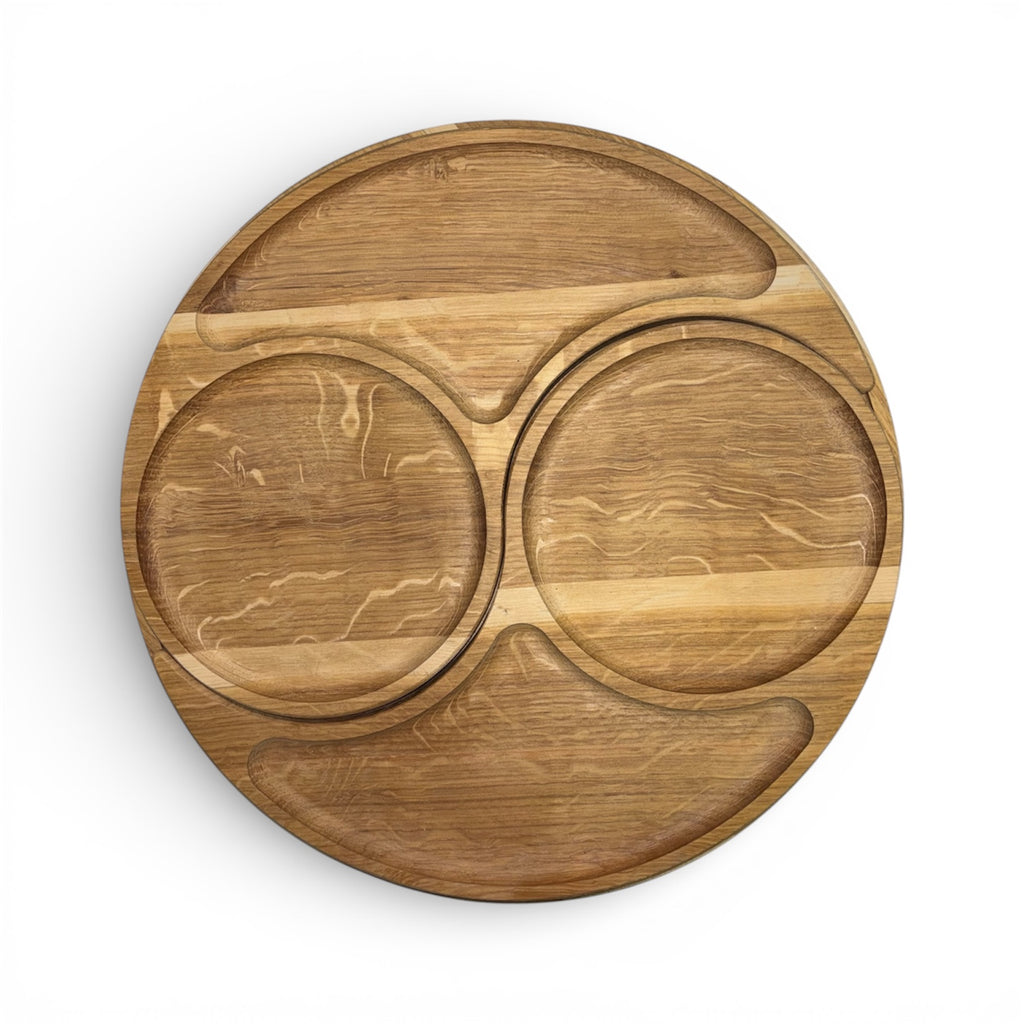 Дървено плато с кръгли отделения
