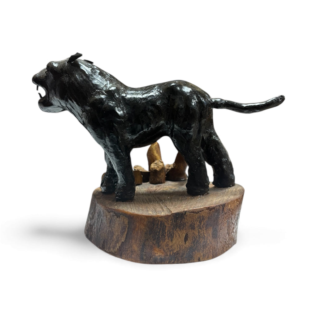 Ръчно изработена дървена фигура – Черна пантера