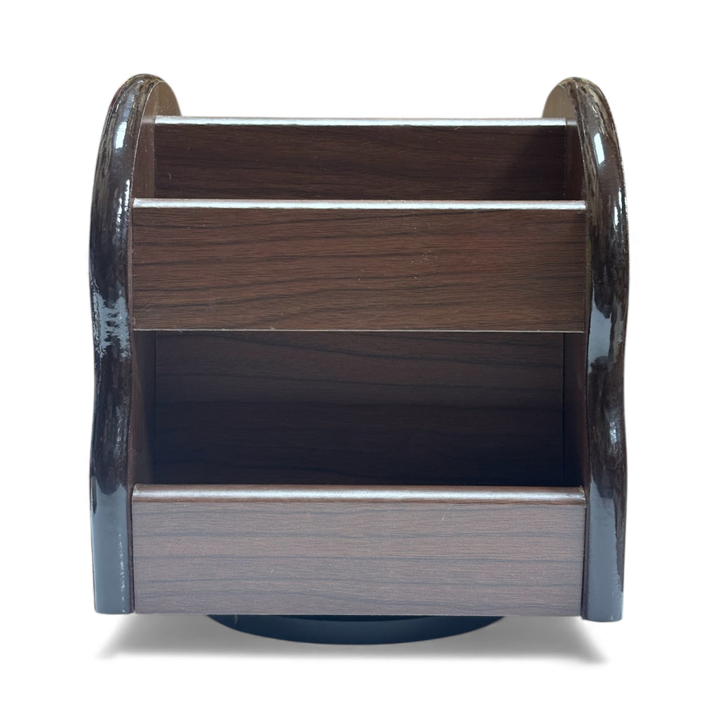 Въртящ се настолен органайзер от дърво