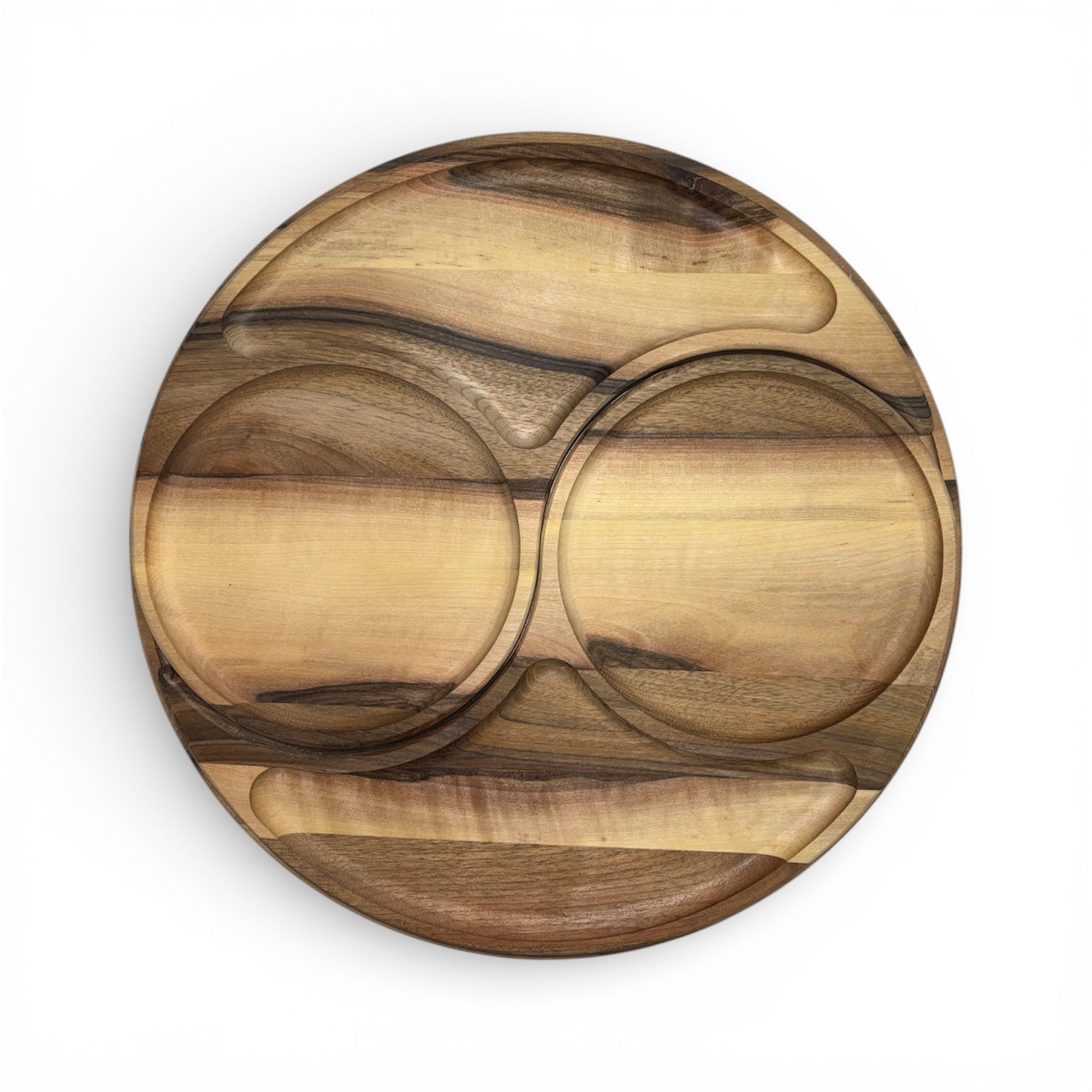 Дървено плато с кръгли отделения