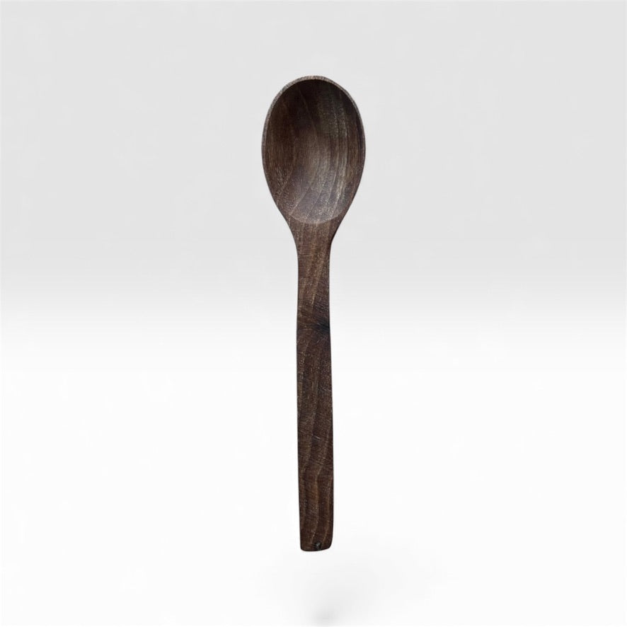 Малка дървена кухненска лъжица