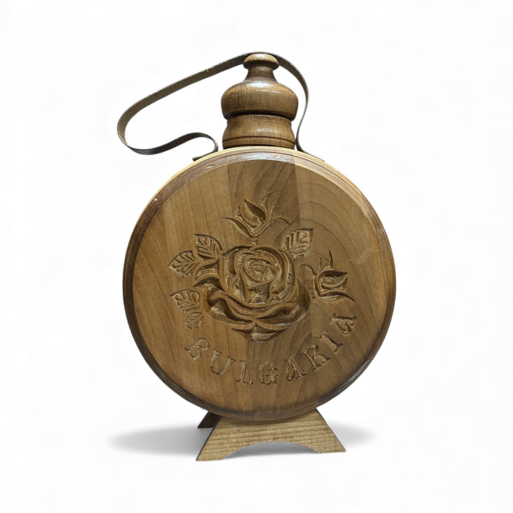 Дървена ръчно изработена бъклица – „Bulgaria“ с роза