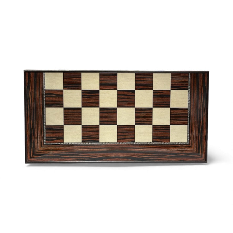 Шах и табла – Геометричен орехов дизайн