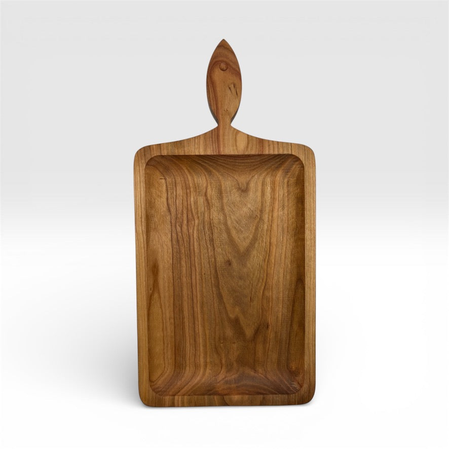 Дървено плато с дръжка